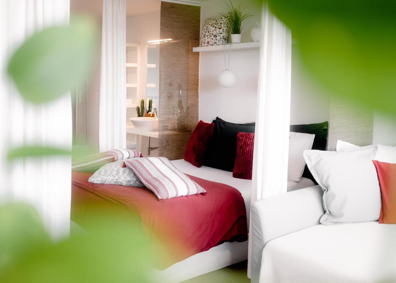 Business Sleeping Place Rolle Bagian luar foto