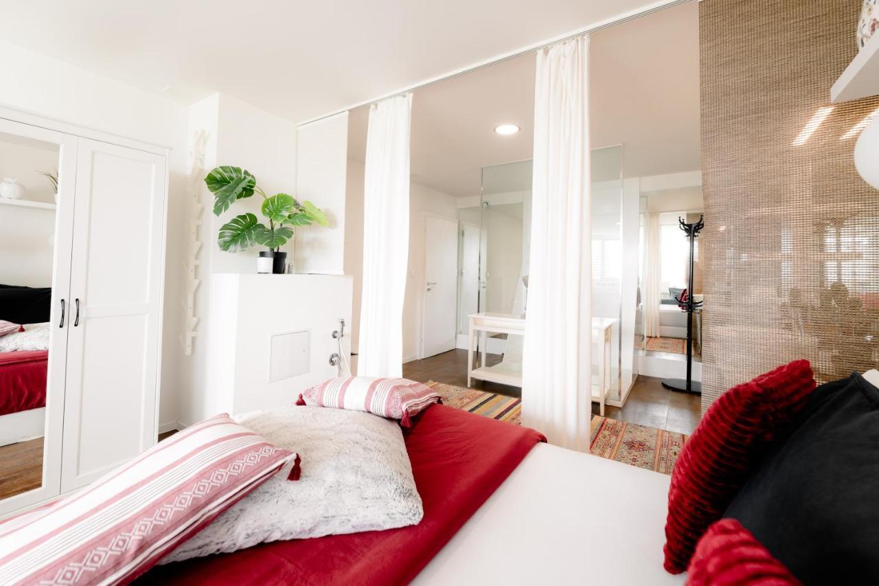 Business Sleeping Place Rolle Bagian luar foto